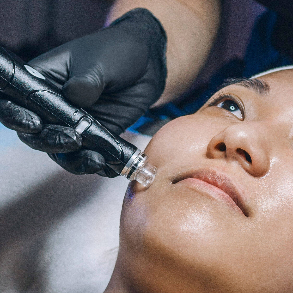 HydraFacial Deluxe with SkinCeuticals